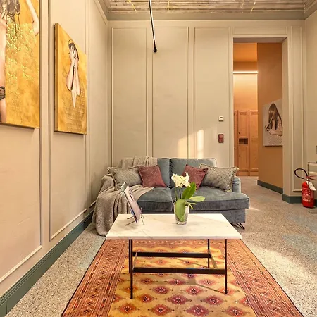 Homeby, Cinisca Bologna