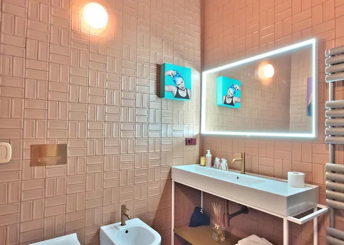 Homeby, Cinisca * Bologna