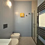Homeby, Cinisca * Bologna