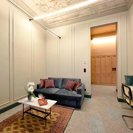 イン Homeby, Cinisca