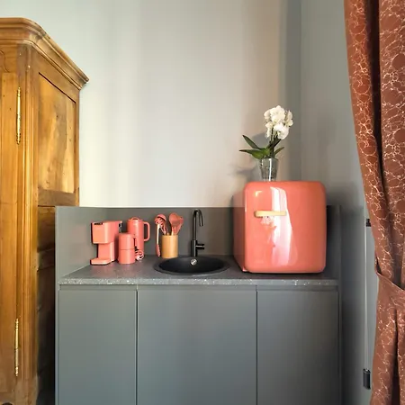 イン Homeby, Cinisca