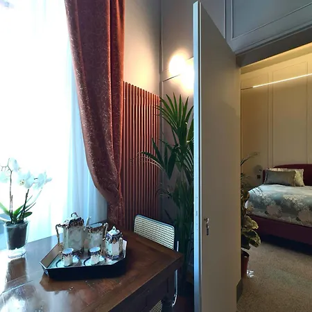 Homeby, Cinisca イン