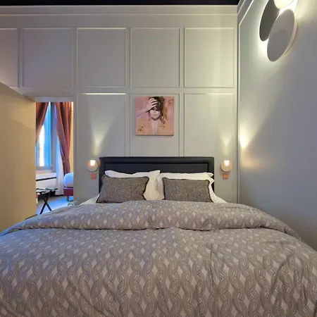 イン Homeby, Cinisca