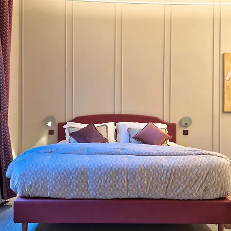 イン Homeby, Cinisca