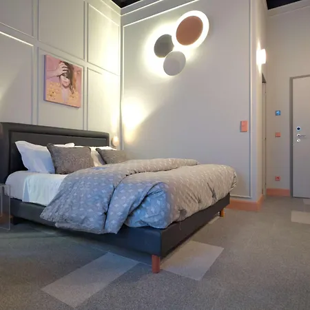 イン Homeby, Cinisca ボローニャ